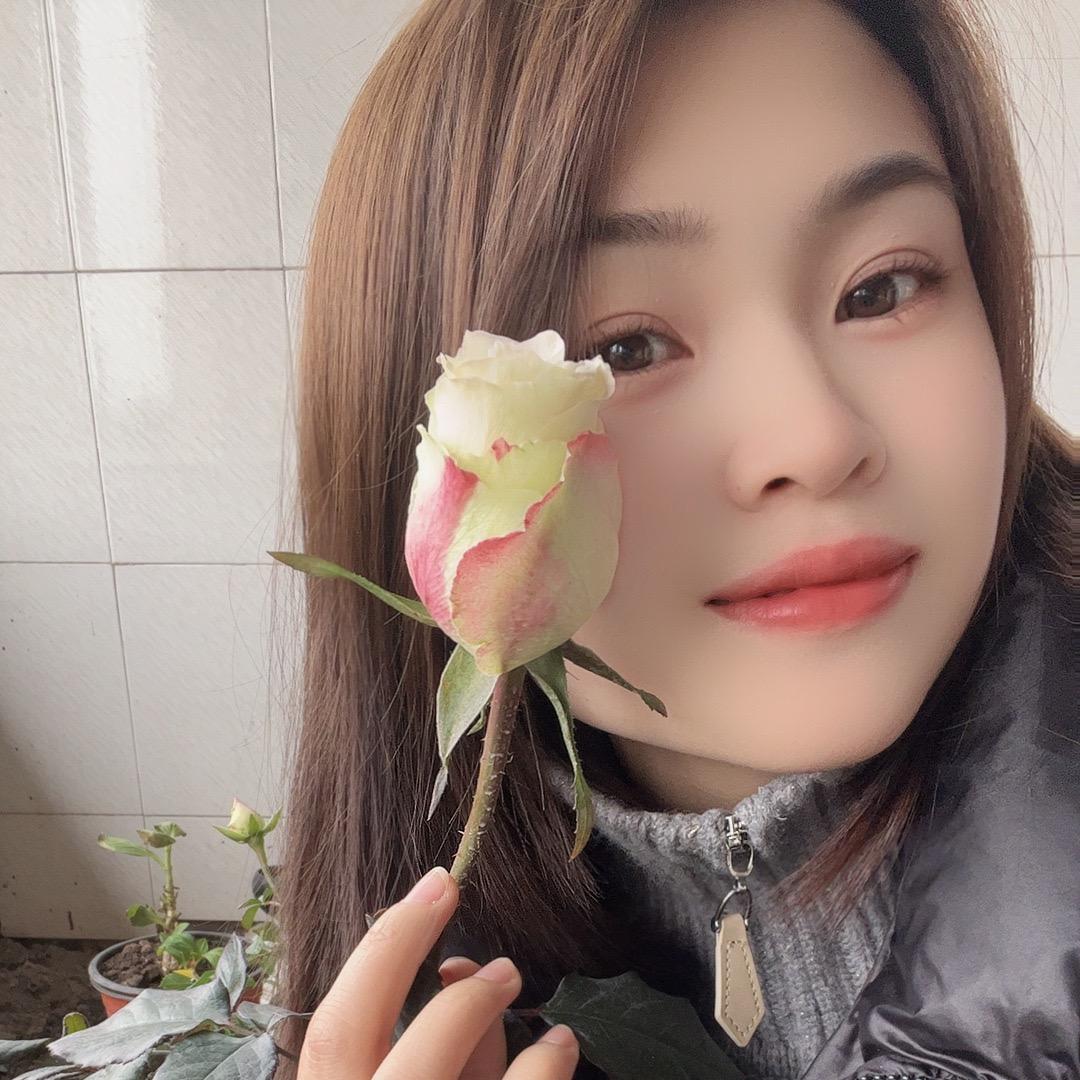 爱养花的姝姝妈