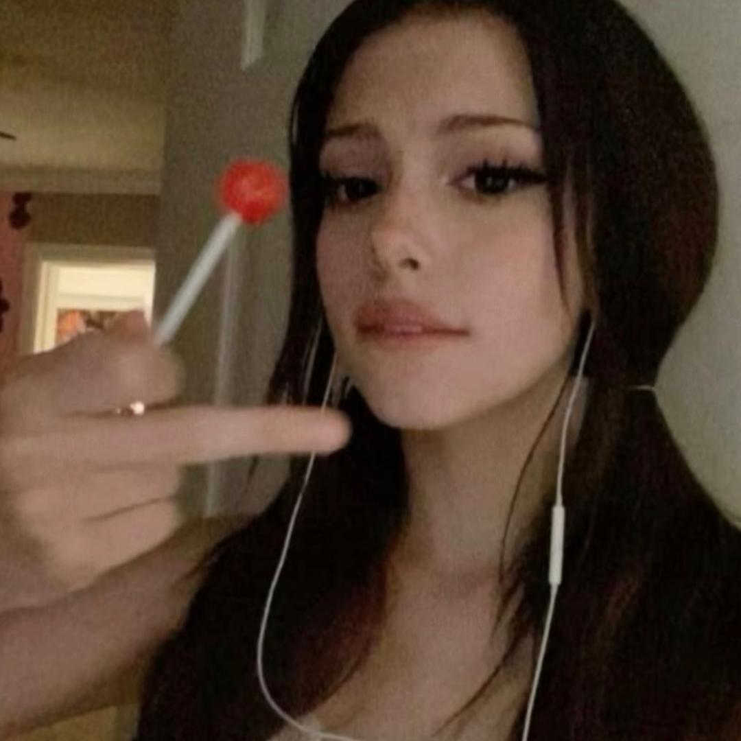 哎呦薇