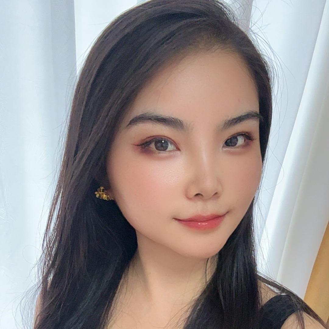 锦鲤小富婆～拒绝连赞