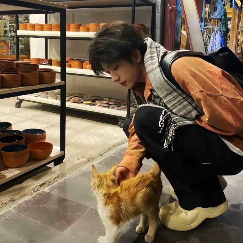 、嗯