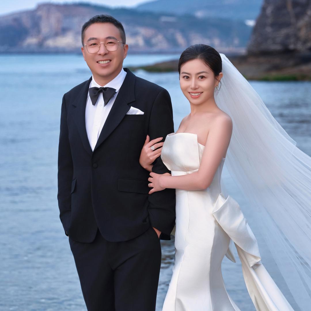 大姐胡芸溪