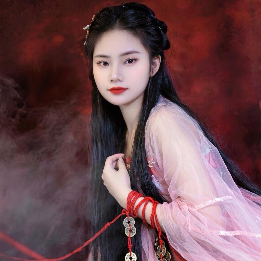 家欣，家怡日常视频