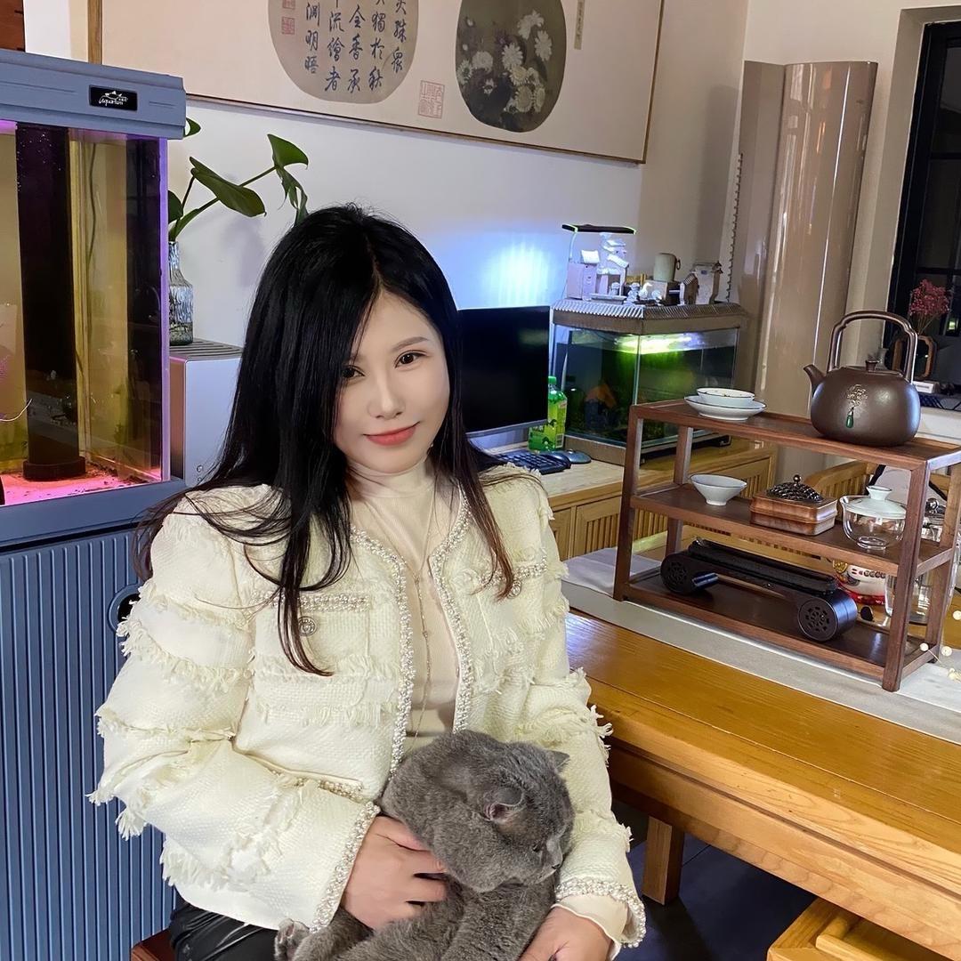 春梅美术（椰椰）
