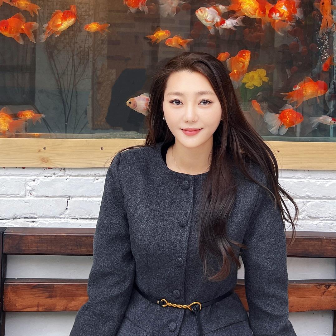 爱贝贝月嫂 育儿嫂梁阿姨