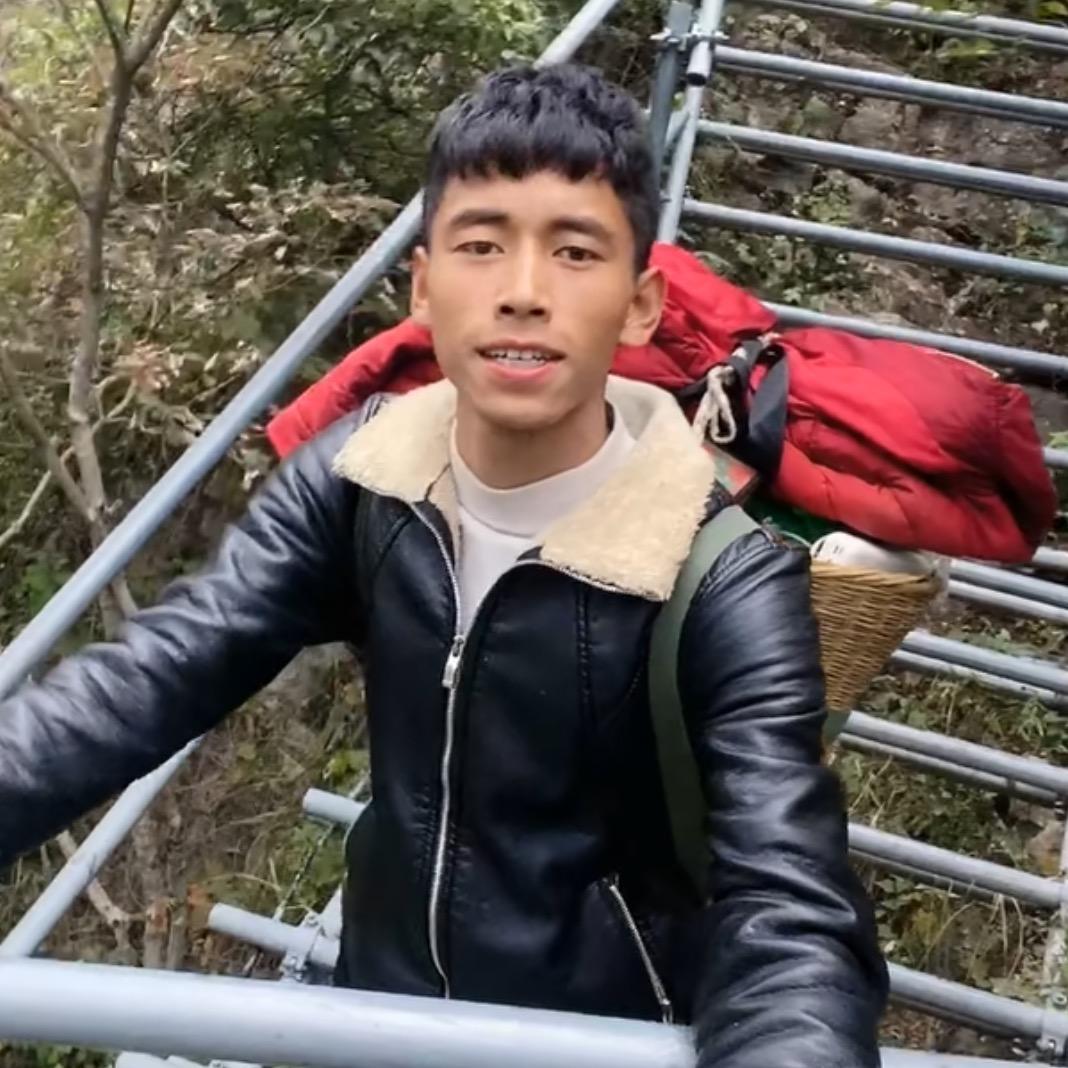 龙阿红