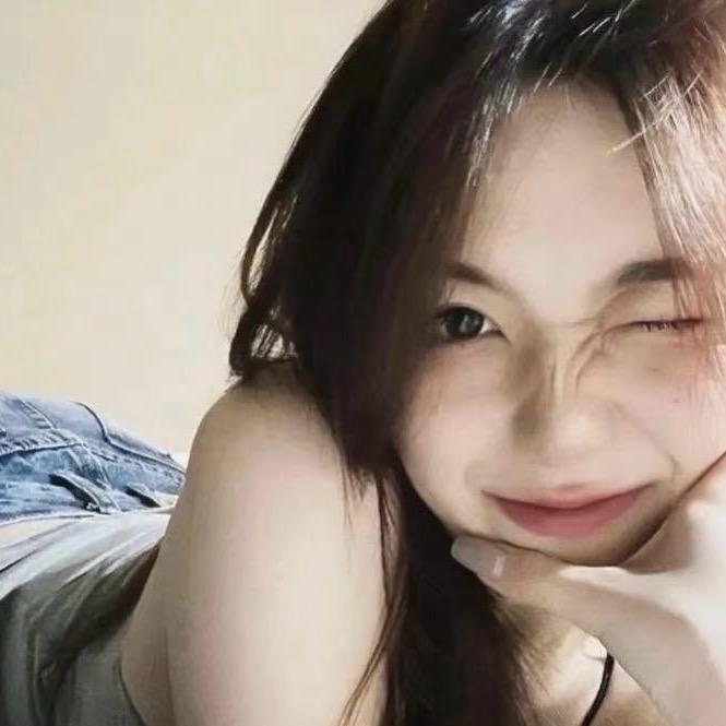 @蓝桉长在洱海边