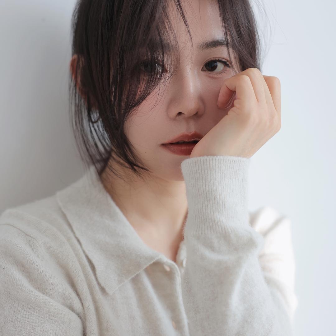 伊人造型莹莹烫发