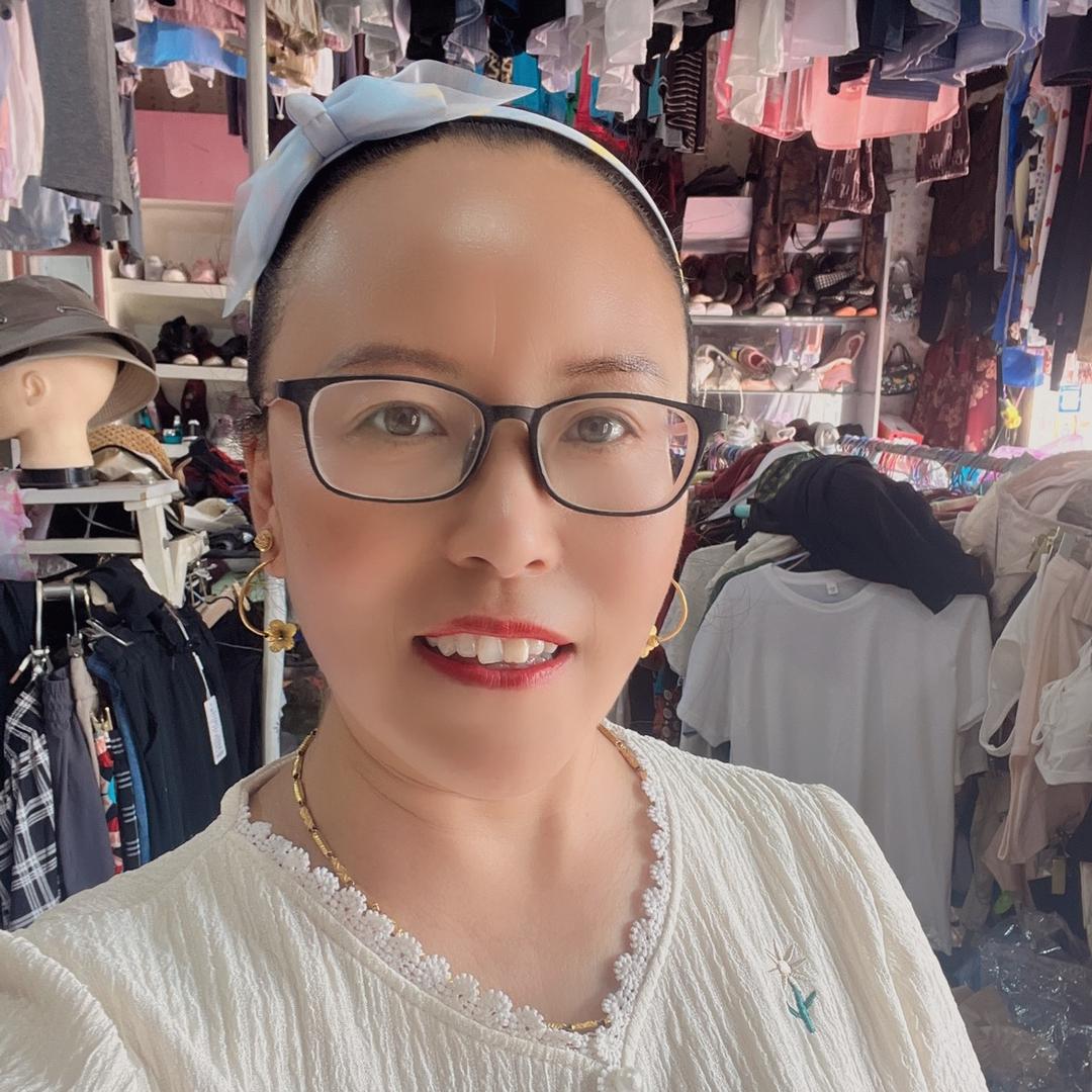 爱景服装店