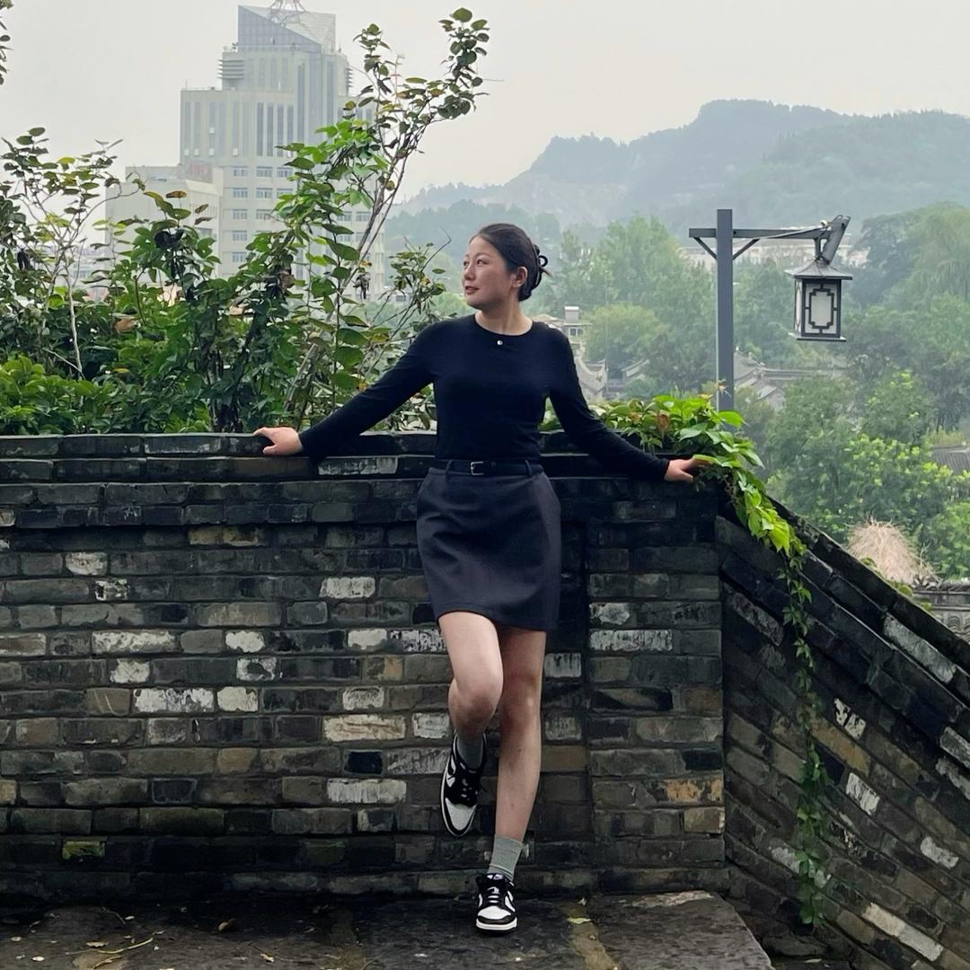 东一  叶女士
