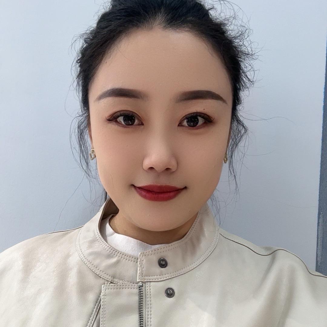 轮台县童话笑童装店