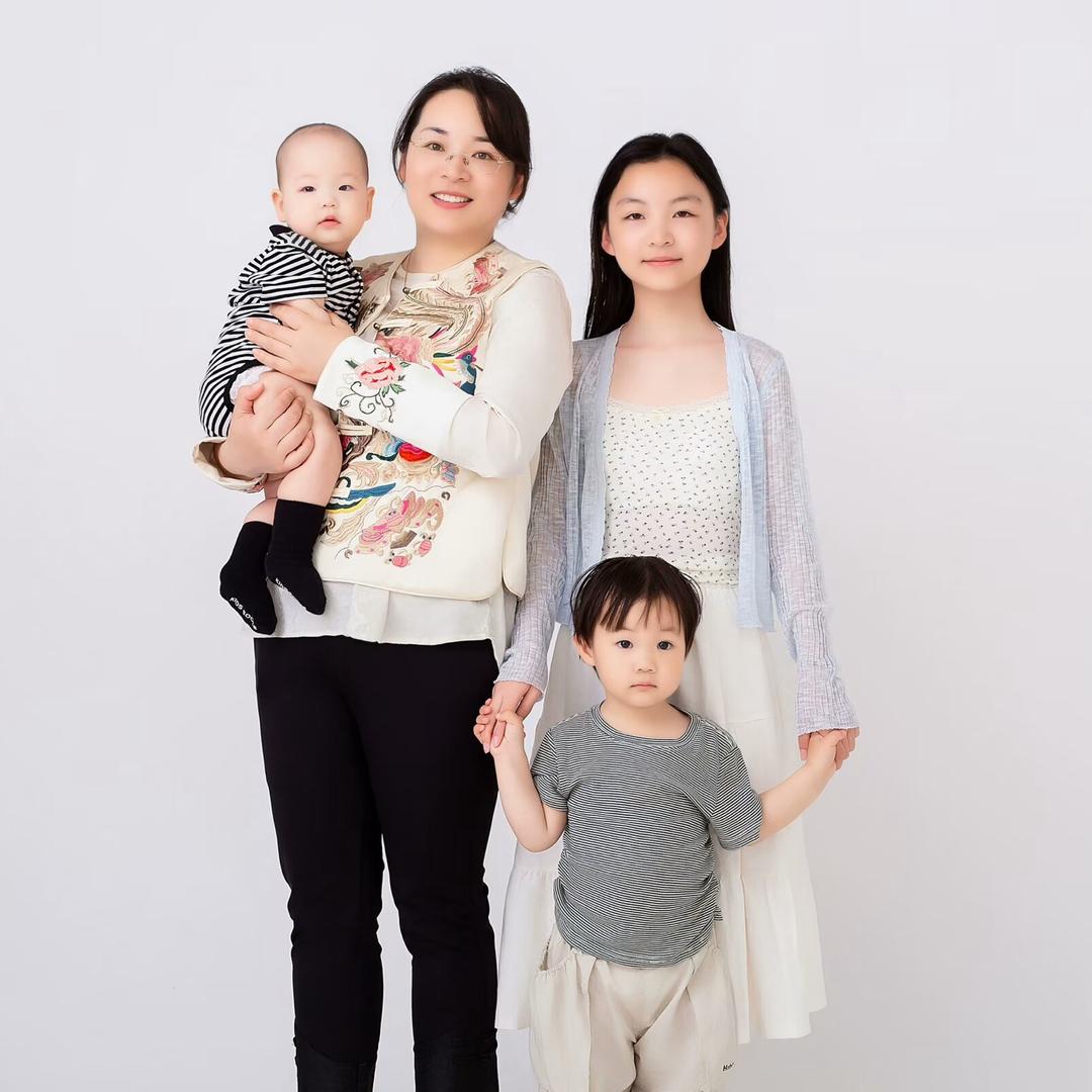 含宝姊妹生活
