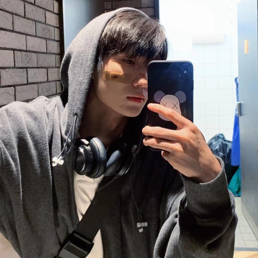 小锋好饿