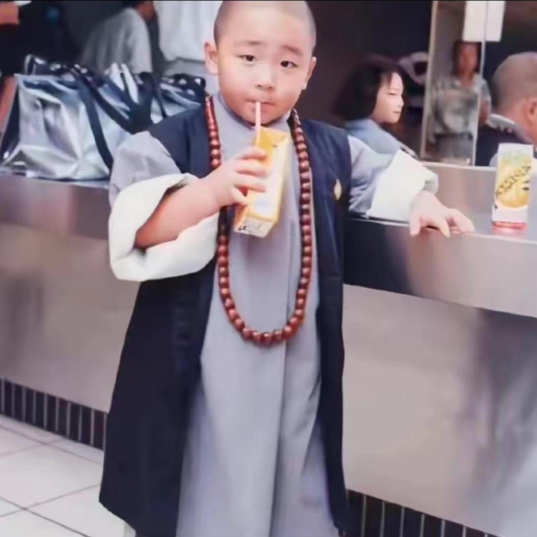阿文小超市。