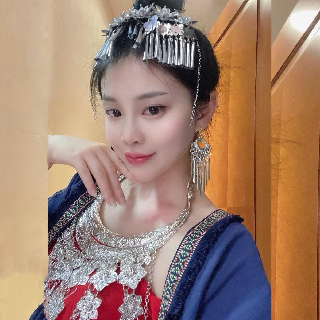 倩儿妹妹（苗族）