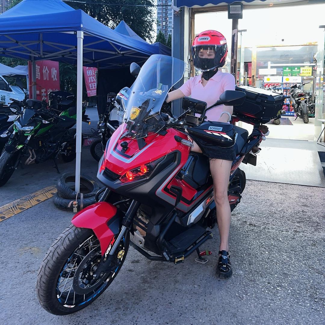 众诚机车～小娟