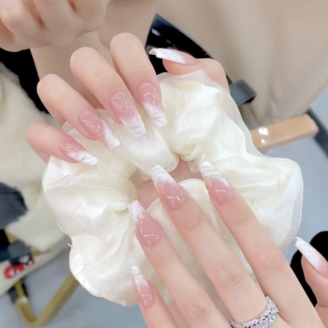 探色美甲清清清