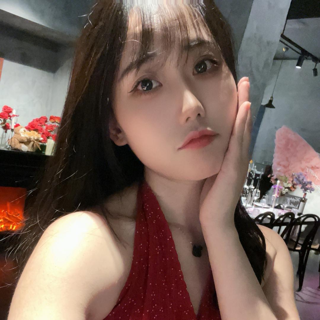 小月月🌜