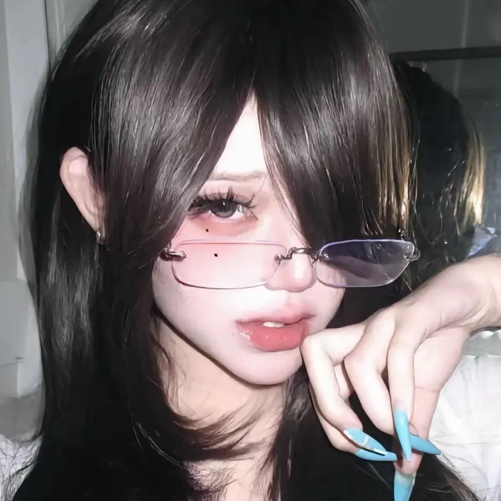 梨沐瑾.