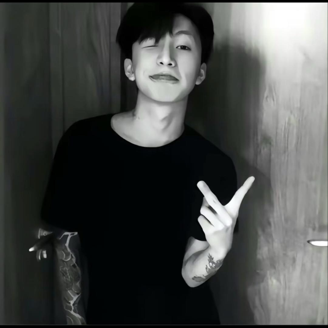 爱ㅤ
