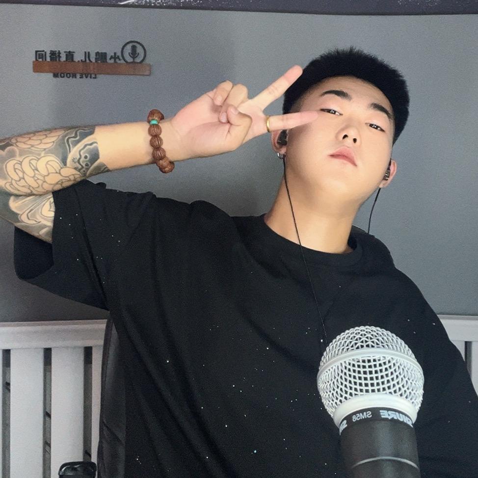 小鹏儿✨爱唱歌🎤