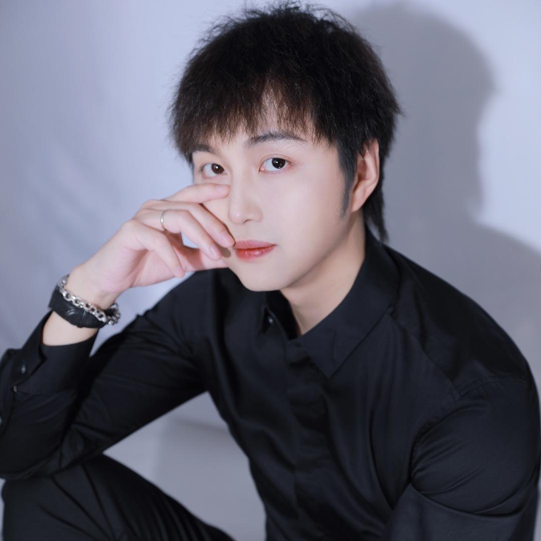 爱唱歌的包子