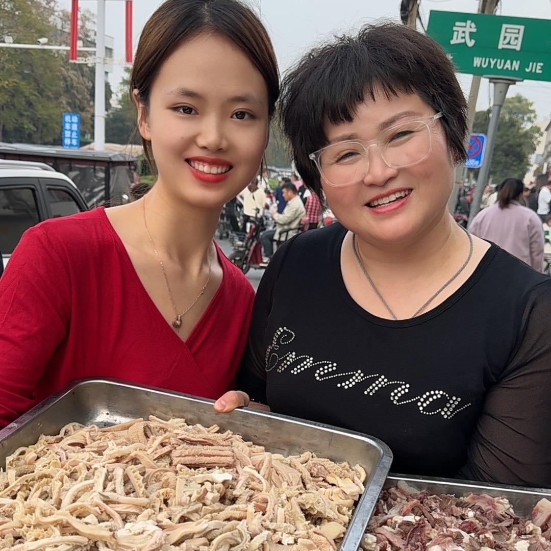 温县香犇牛杂汤总店