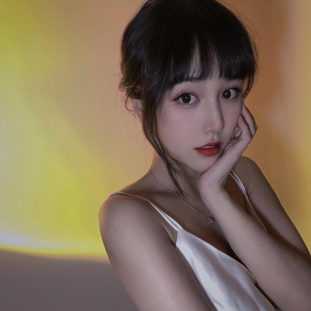 V.💚