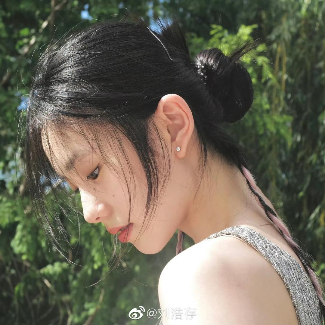 小鬼.