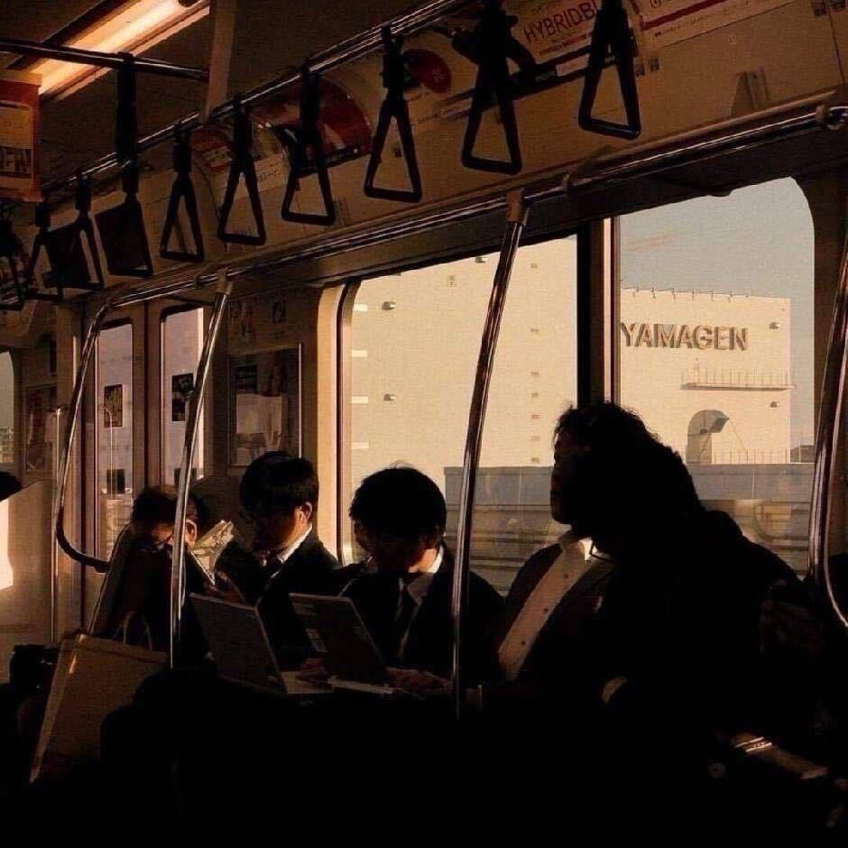 今天早睡.