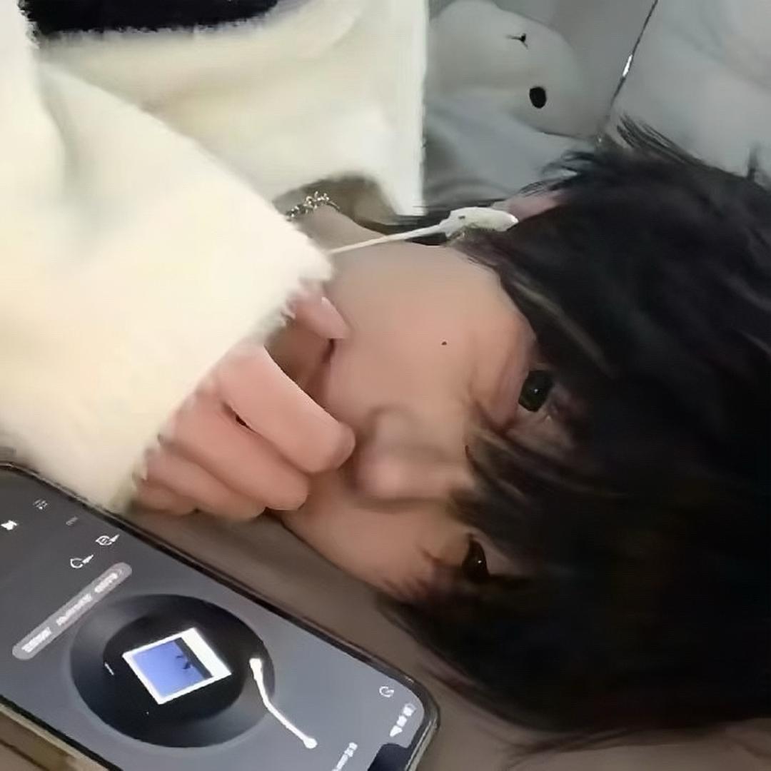 俞墨