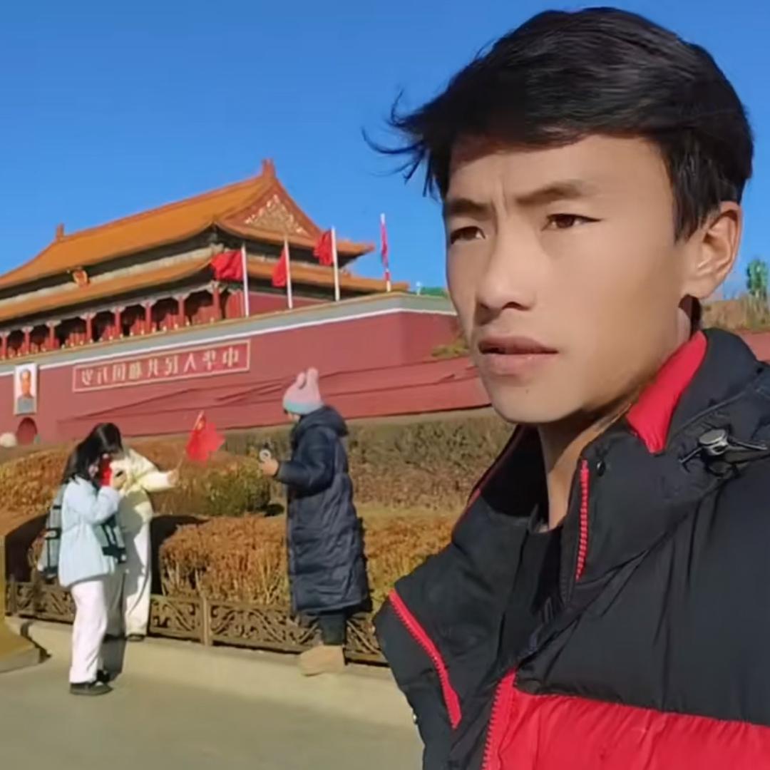 @小边