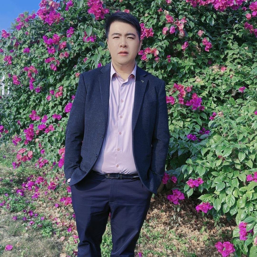憨包哥，晚上7点开播