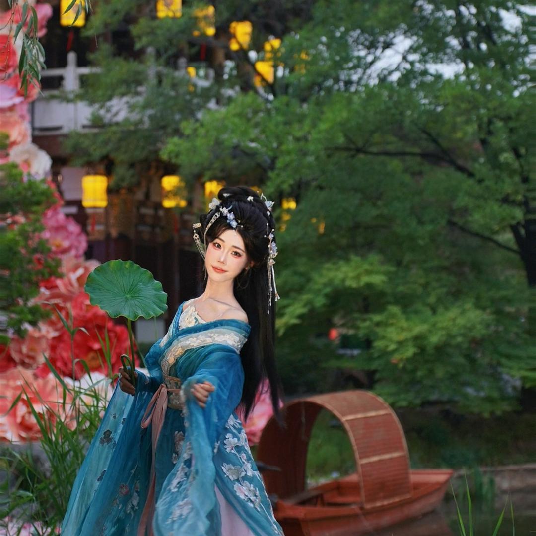 锦鲤女装