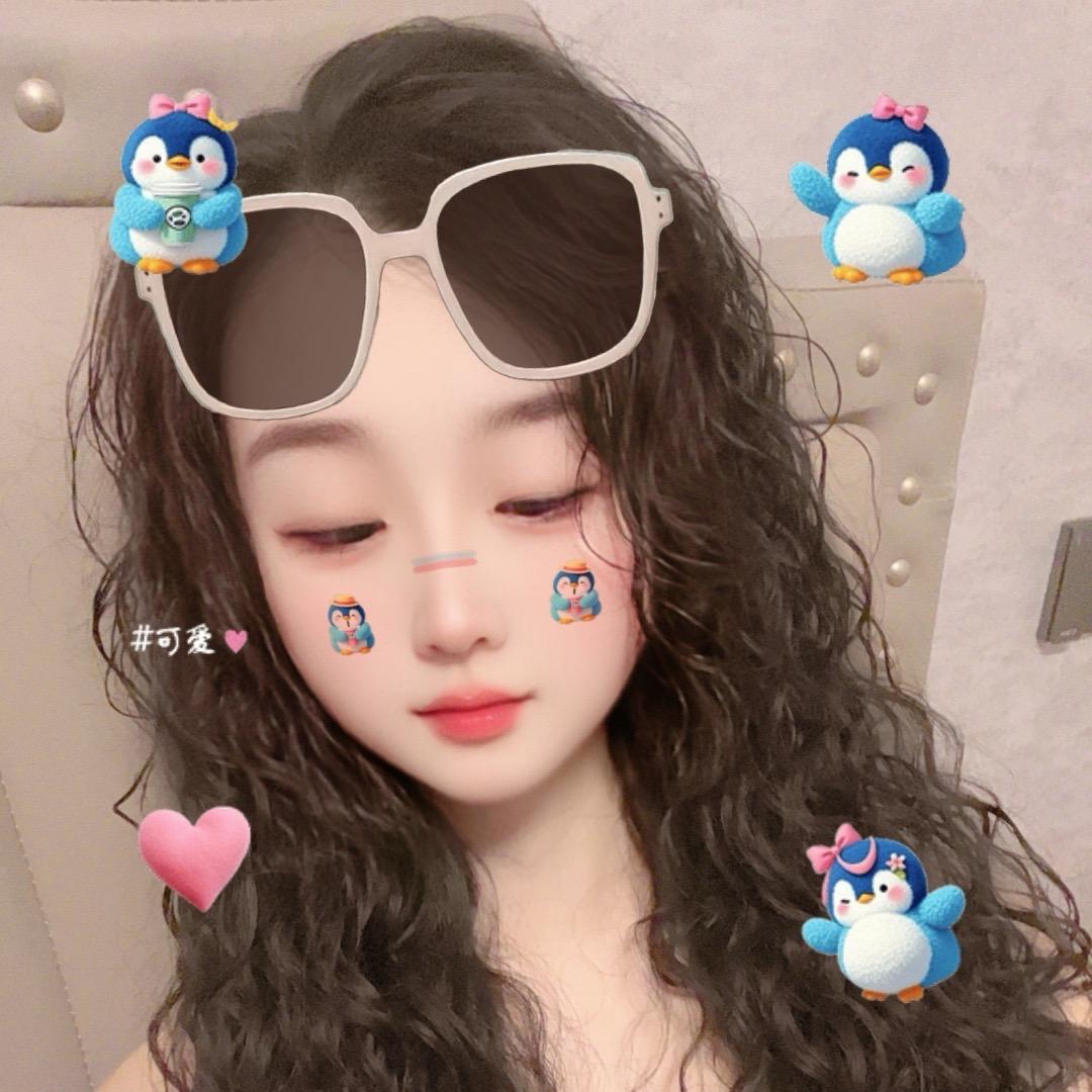 依依
