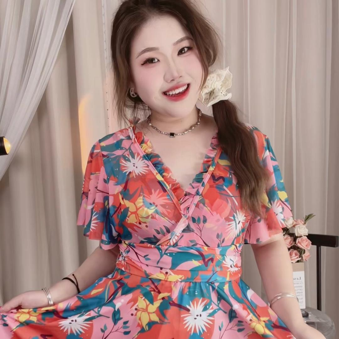 以嫣YIYAN泳衣思思