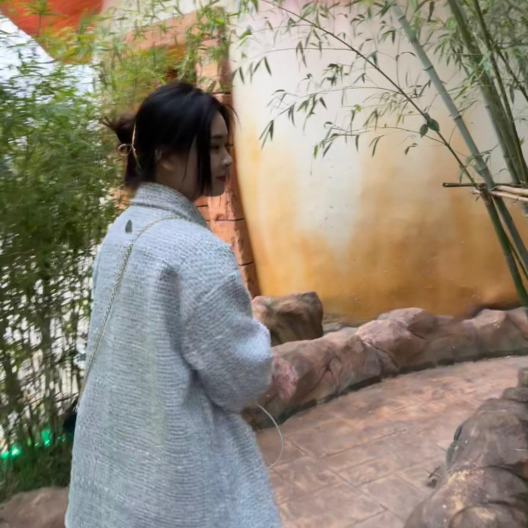 一顿十盘肉