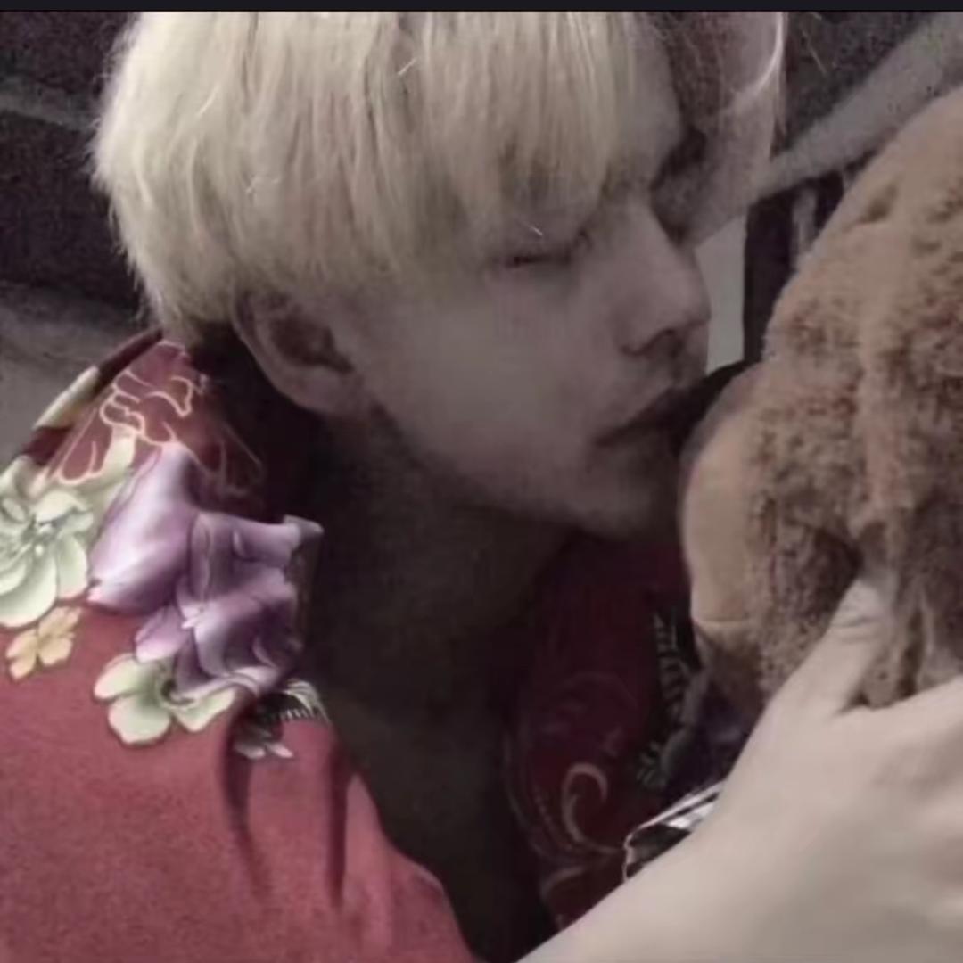 零三年开玛莎拉蒂小伙