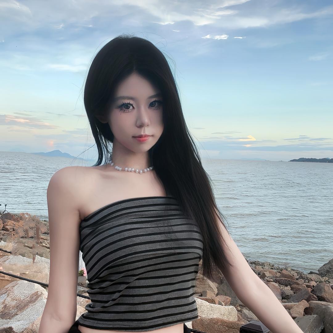 小钢牙馨怡