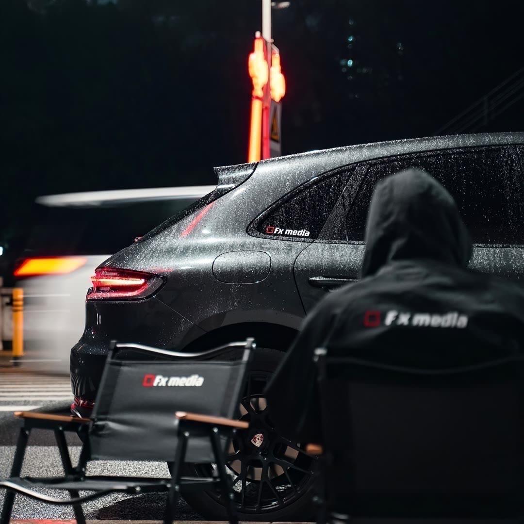 七月喷车