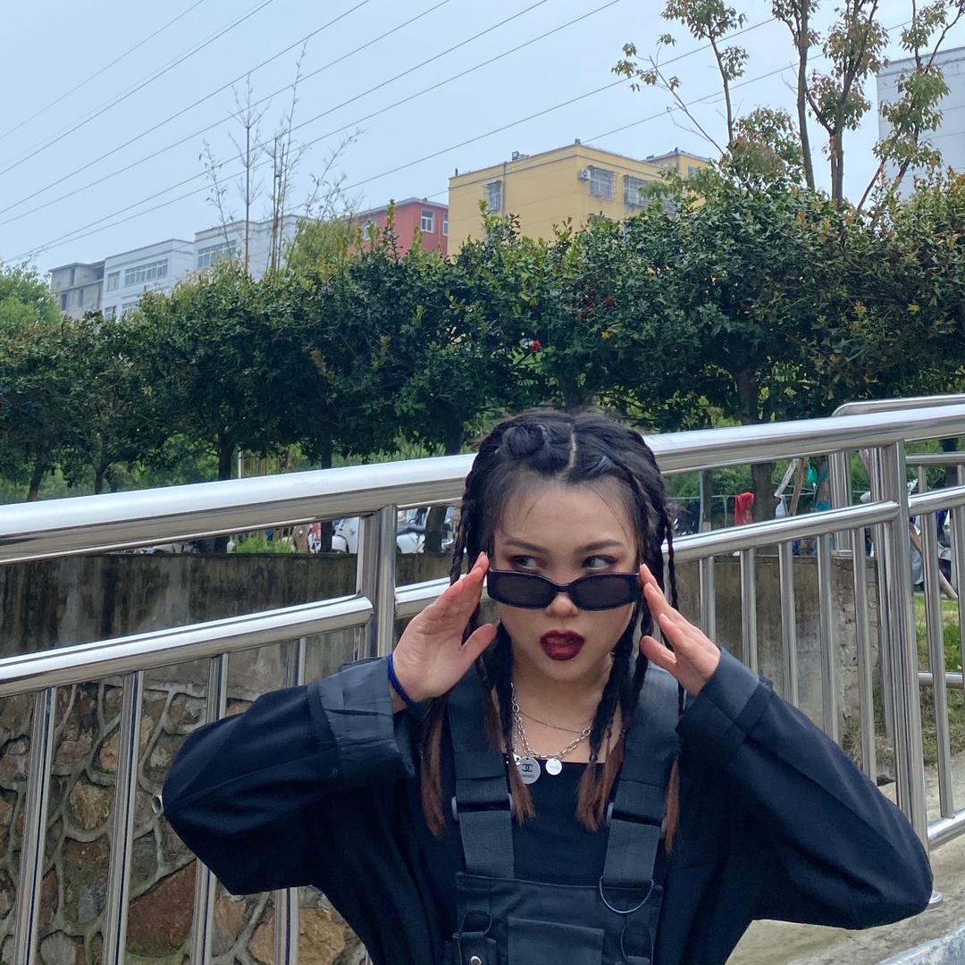 妮妮要变美