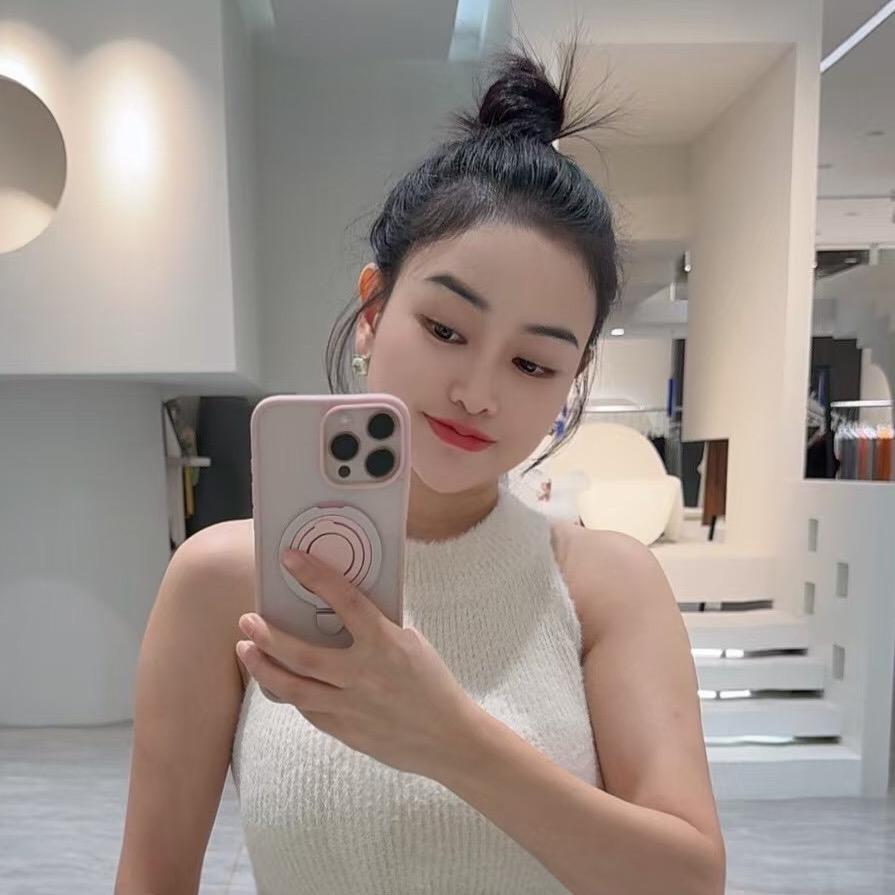 优纳老板娘