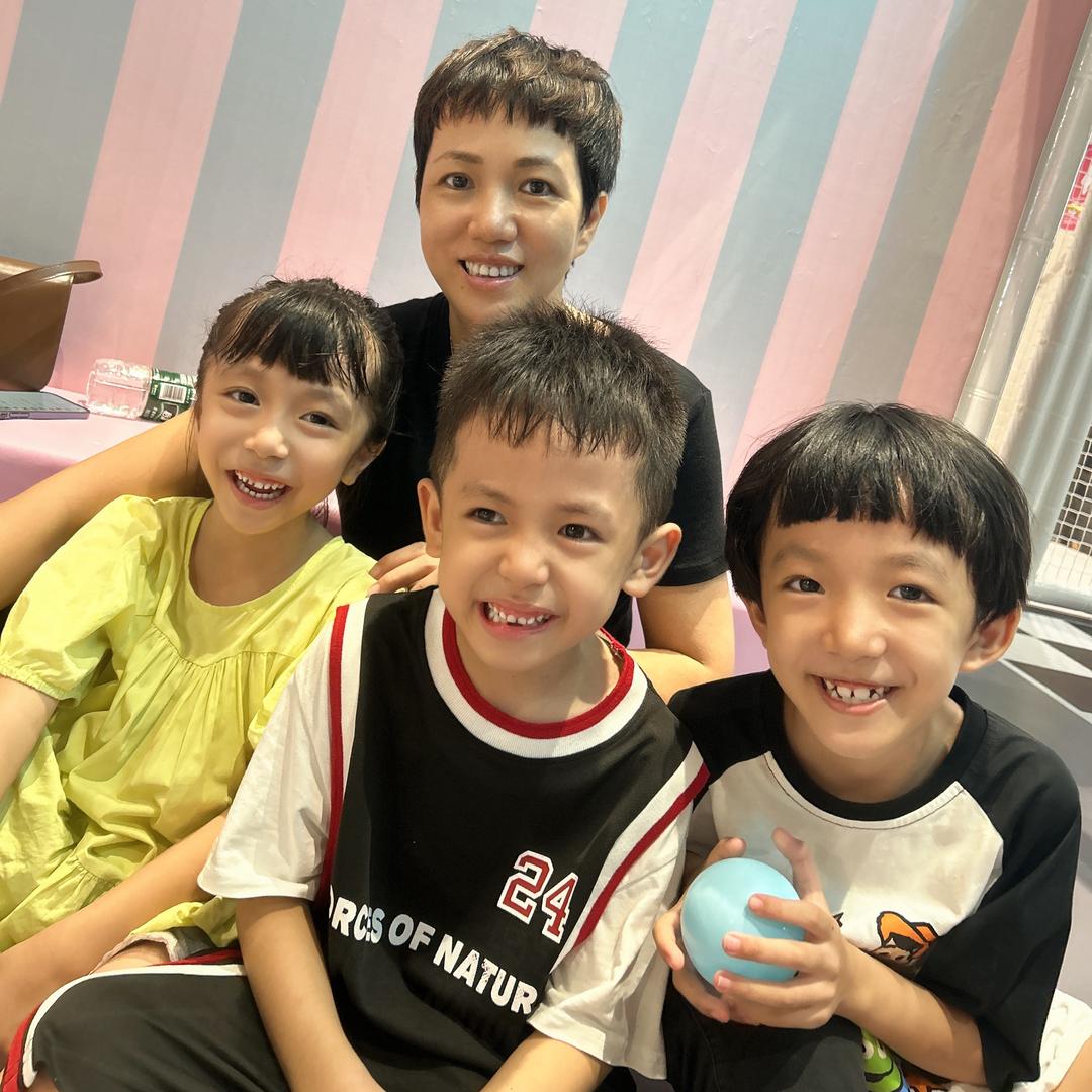 嘻嘻妈忙得很
