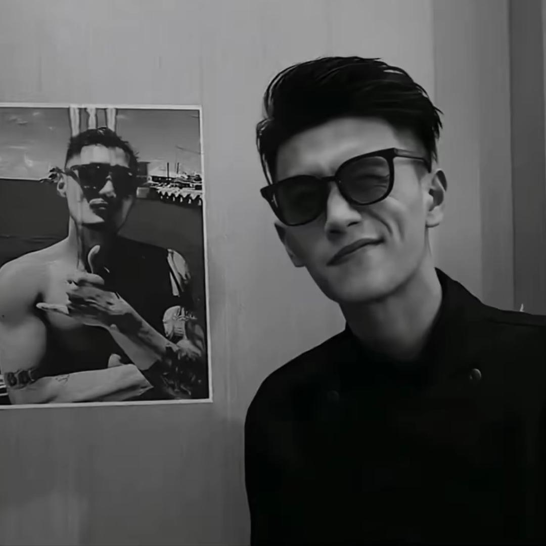 皓晨.