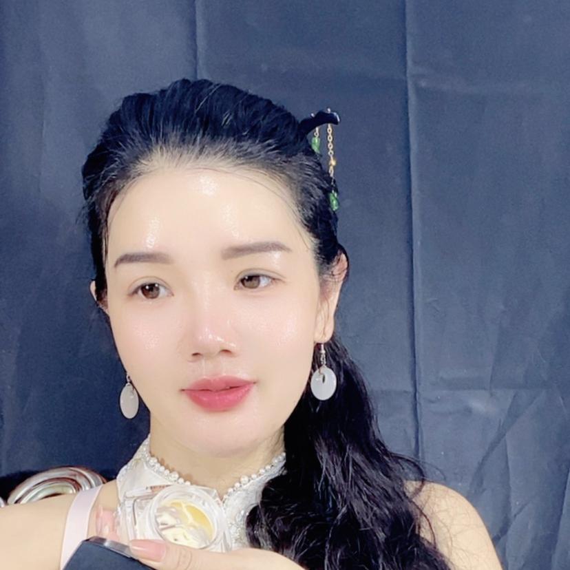 娜娜~丽颜诗雅