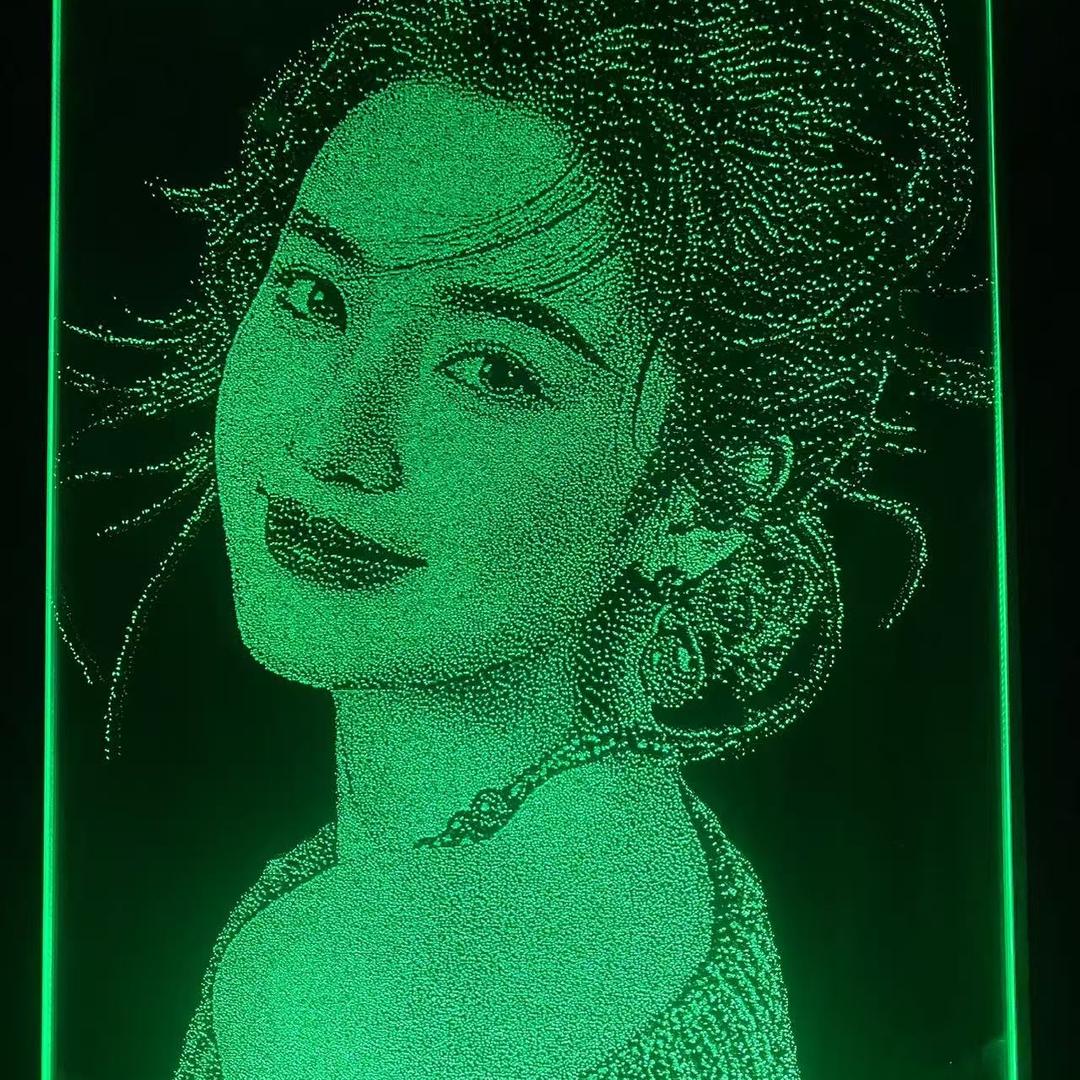 锤子琉璃画定制非遗传承店