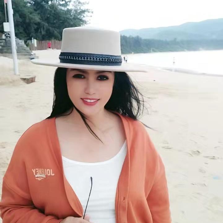 Halida imam歌手