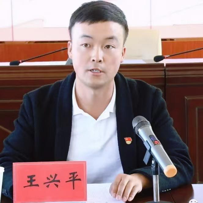 彝州金果果 枇杷