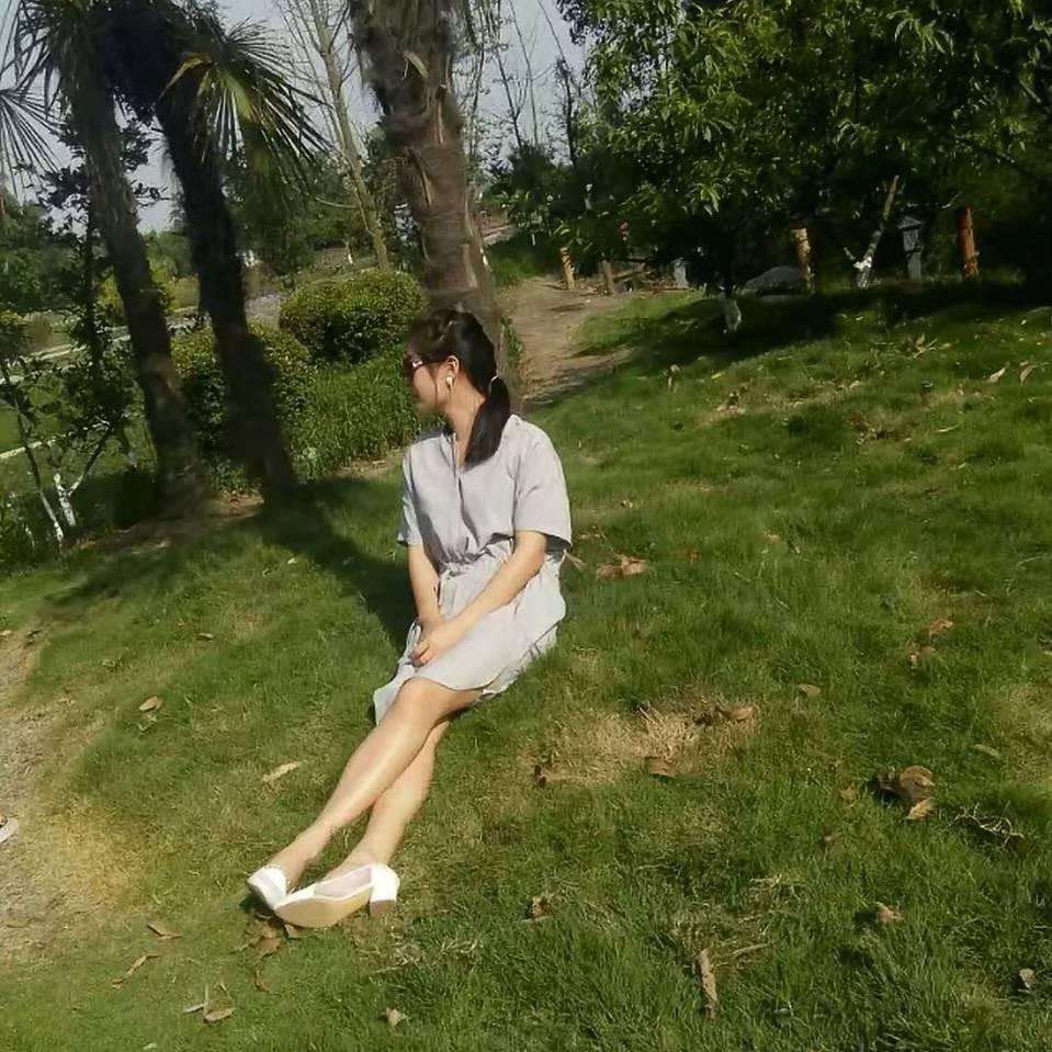 王佳。