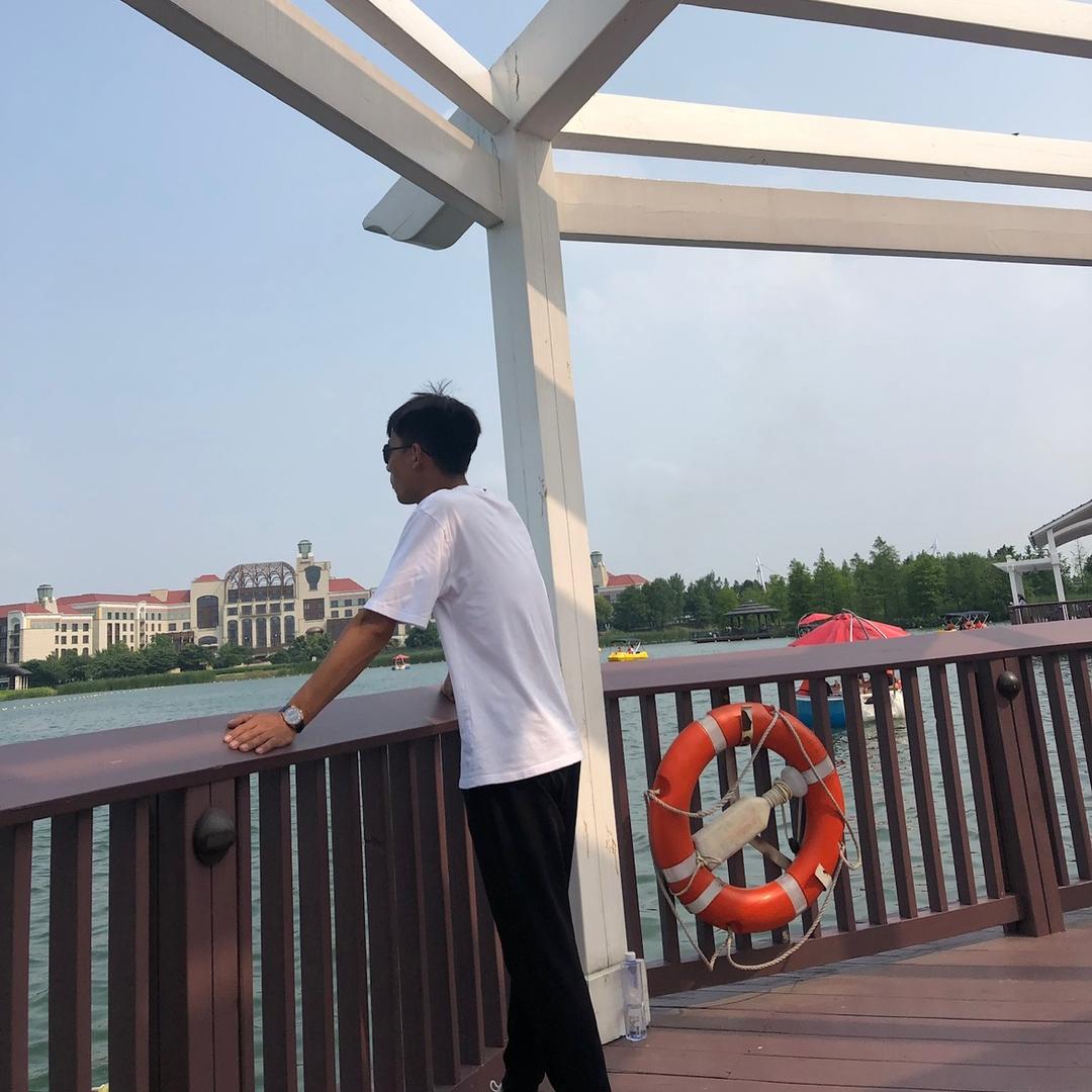 高航大帝