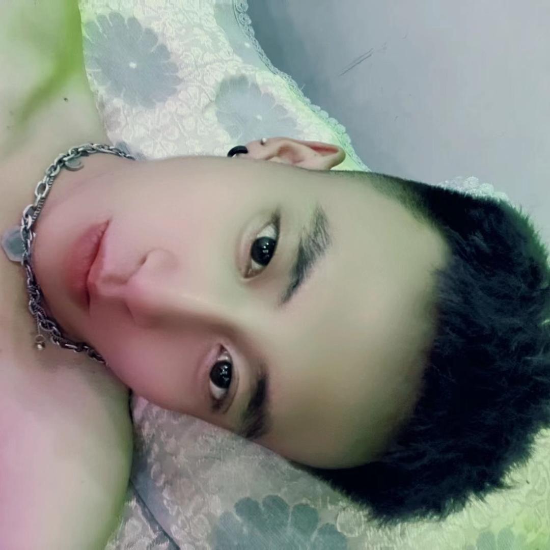 看见我你紧张